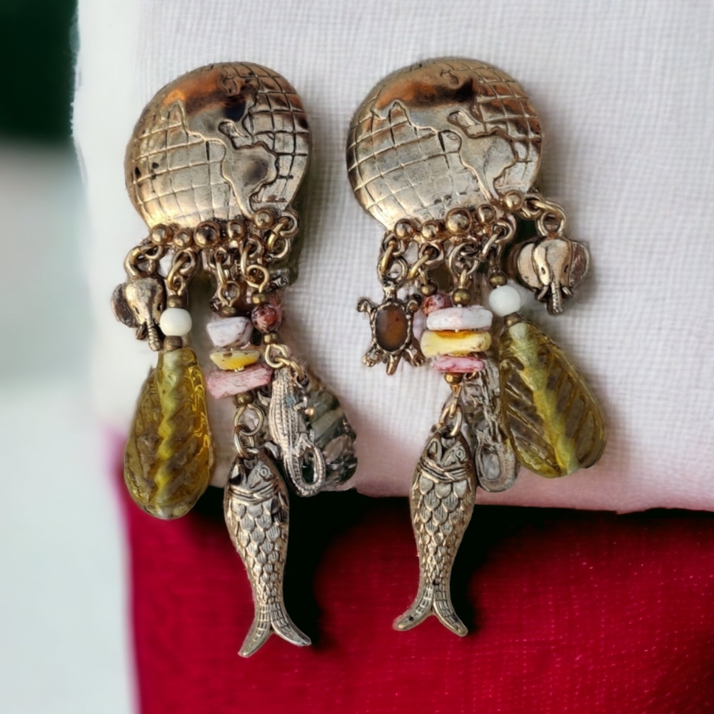 🐢 🐟 Vintage long around the world fish and turtle charm earrings